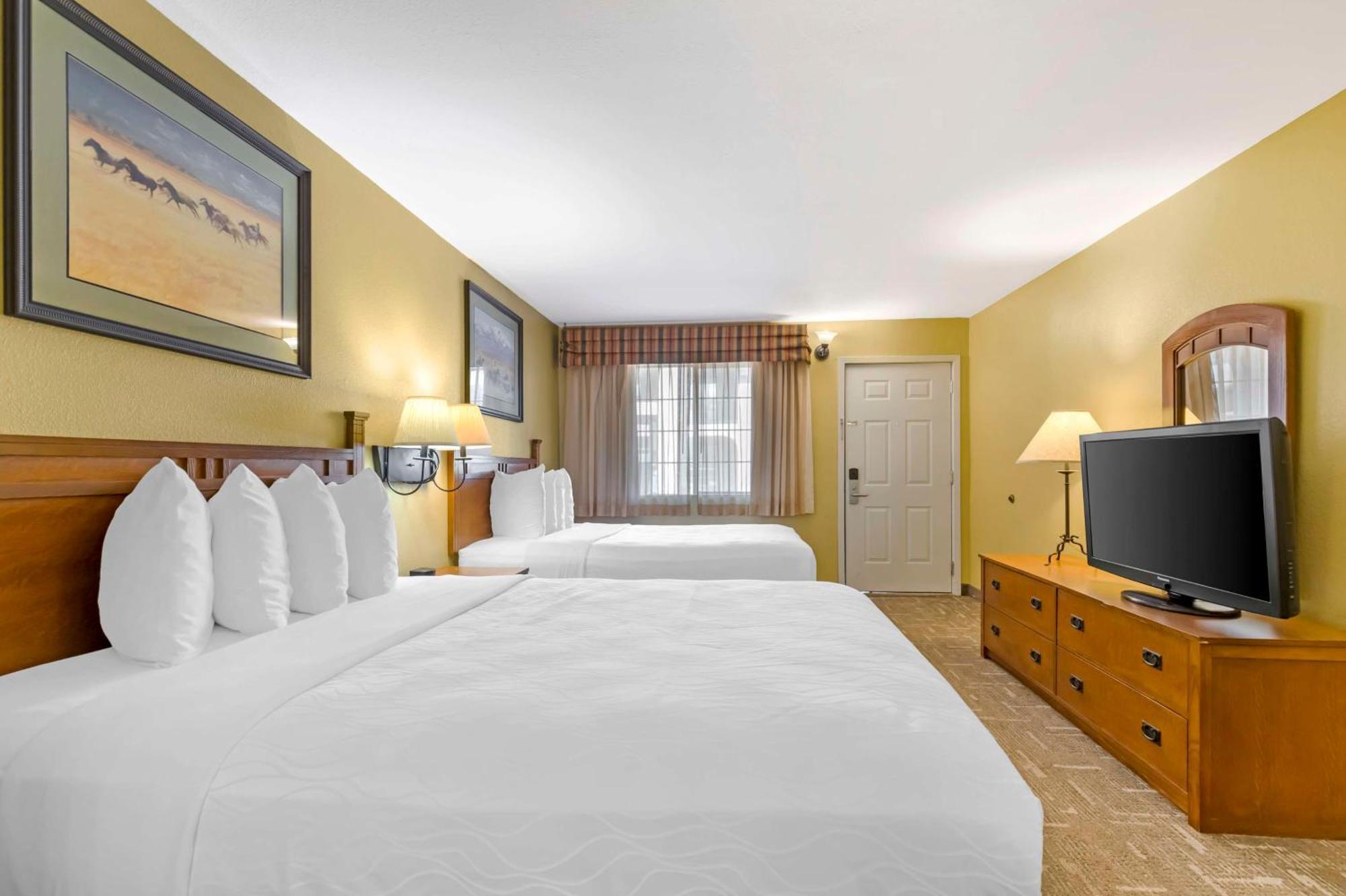 Best Western Executive Inn Hallettsville Esterno foto